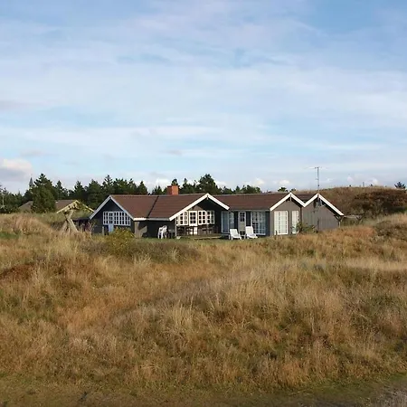 5 Bedroom Beautiful In *